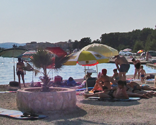 Relax Apartman Vir sziget homokos és kavicsos strand